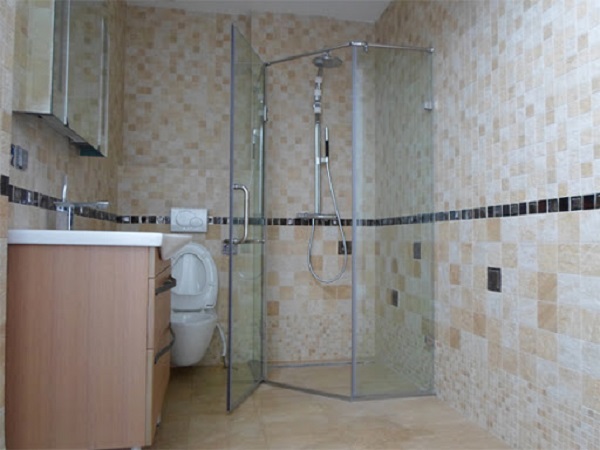 5 lưu ý khi lắp đặt cabin tắm kính? địa chỉ lắp đặt cabin tắm kính uy tín 3 Cabin Tam Kinh2