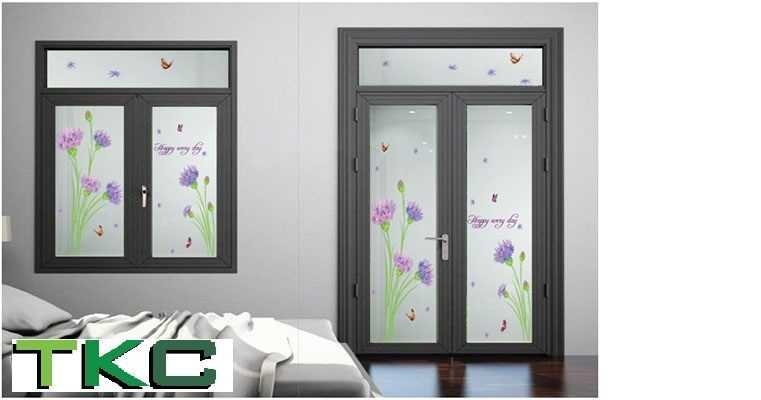 Top những mẫu cửa nhôm nhập khẩu được yêu thích nhất cua nhom kinh phong ngu 1 e1554444270907 - Top những mẫu cửa nhôm nhập khẩu được yêu thích nhất