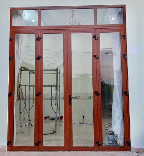 30 mẫu và hình ảnh đẹp của cửa nhôm kính Xingfa vân gỗ 19 Mẫu Cửa Nhôm Xingfa Màu Vân Gỗ