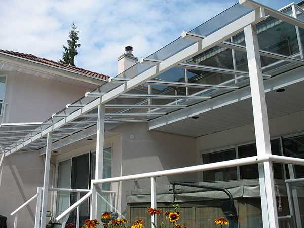 30 mẫu mái kính đẹp hiện đại, chi phí thấp 10 Mai Mai Kinh Dep 23
