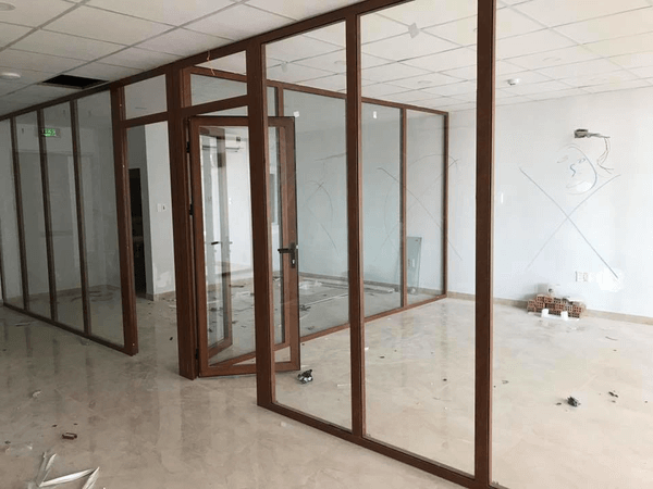 30 mẫu cửa nhôm văn phòng đẹp giá tốt 7 Cua Nhom Kinh Van Phong 7