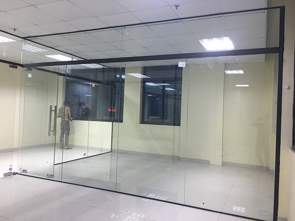 Khám phá 40 mẫu vách kính cường lực đẹp không thể tin nổi 11 Mẫu Vách Kính Cường Lực đẹp