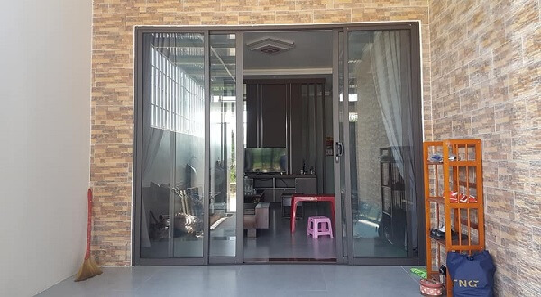 30+ mẫu cửa lùa 4 cánh nhôm Civro đẹp hiện đại ấn tượng nhất 13 Cua Mo Lua 4 Canh Nhom Civro 11